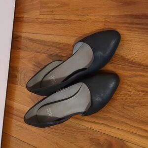 Eileen Fisher Black D’Orsay Heels